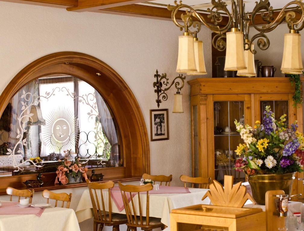 Landhotel Sonneneck - Breuna Im Naturpark Екстериор снимка